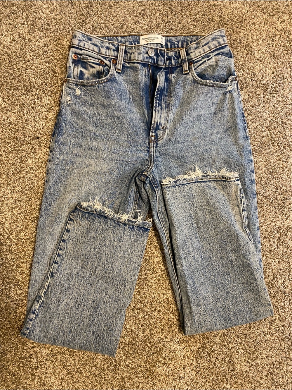 Abercrombie 90’s Relaxed Straight Leg Jeans